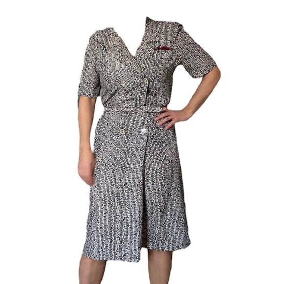 D’Allairds Vintage Dress, Medium - Picture 4 of 10